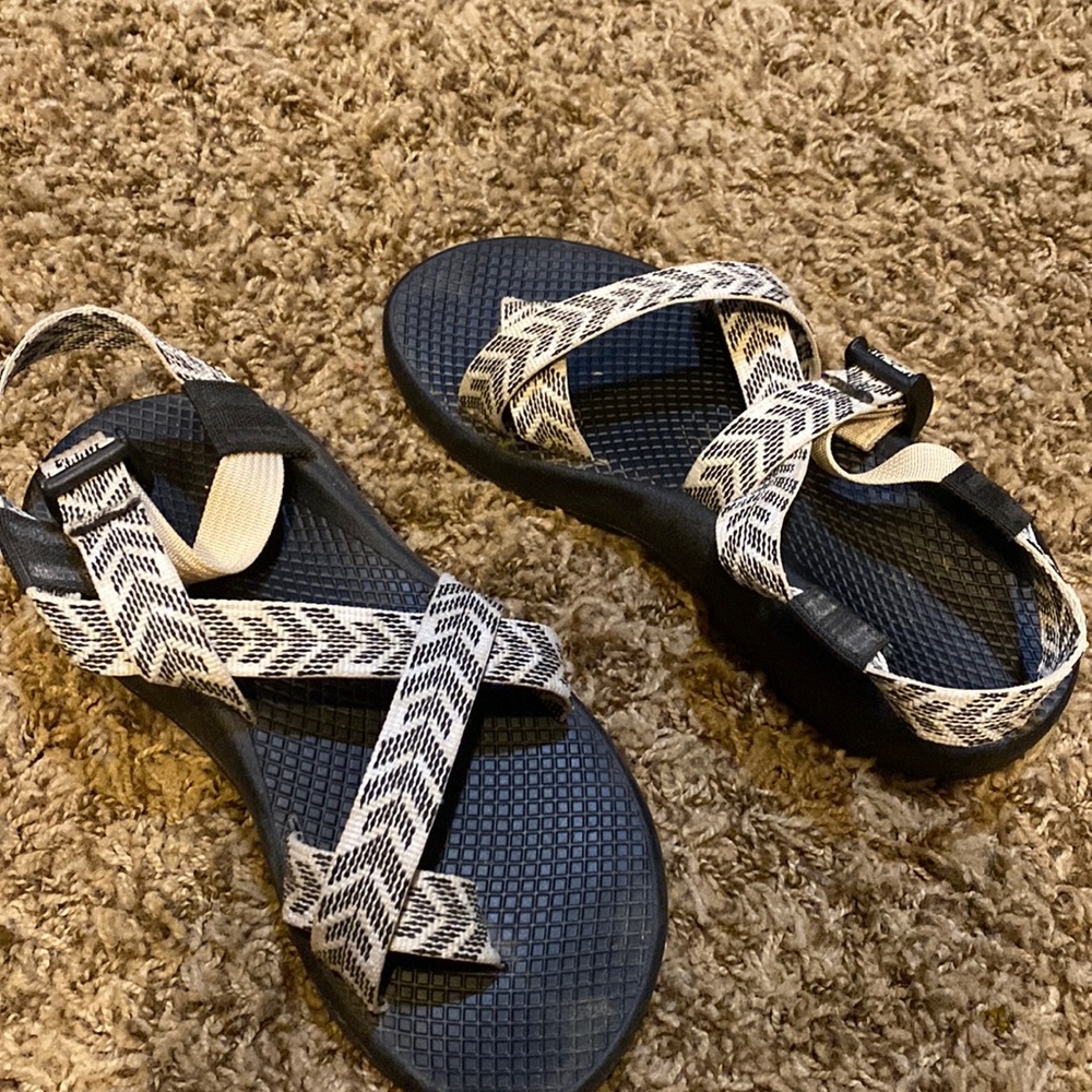 Chaco one toe strap